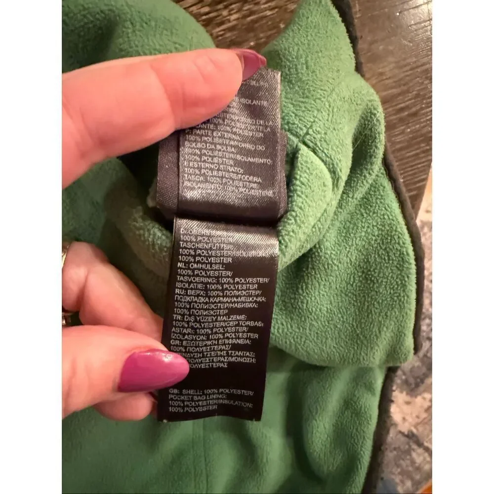 The North Face 5” measures
